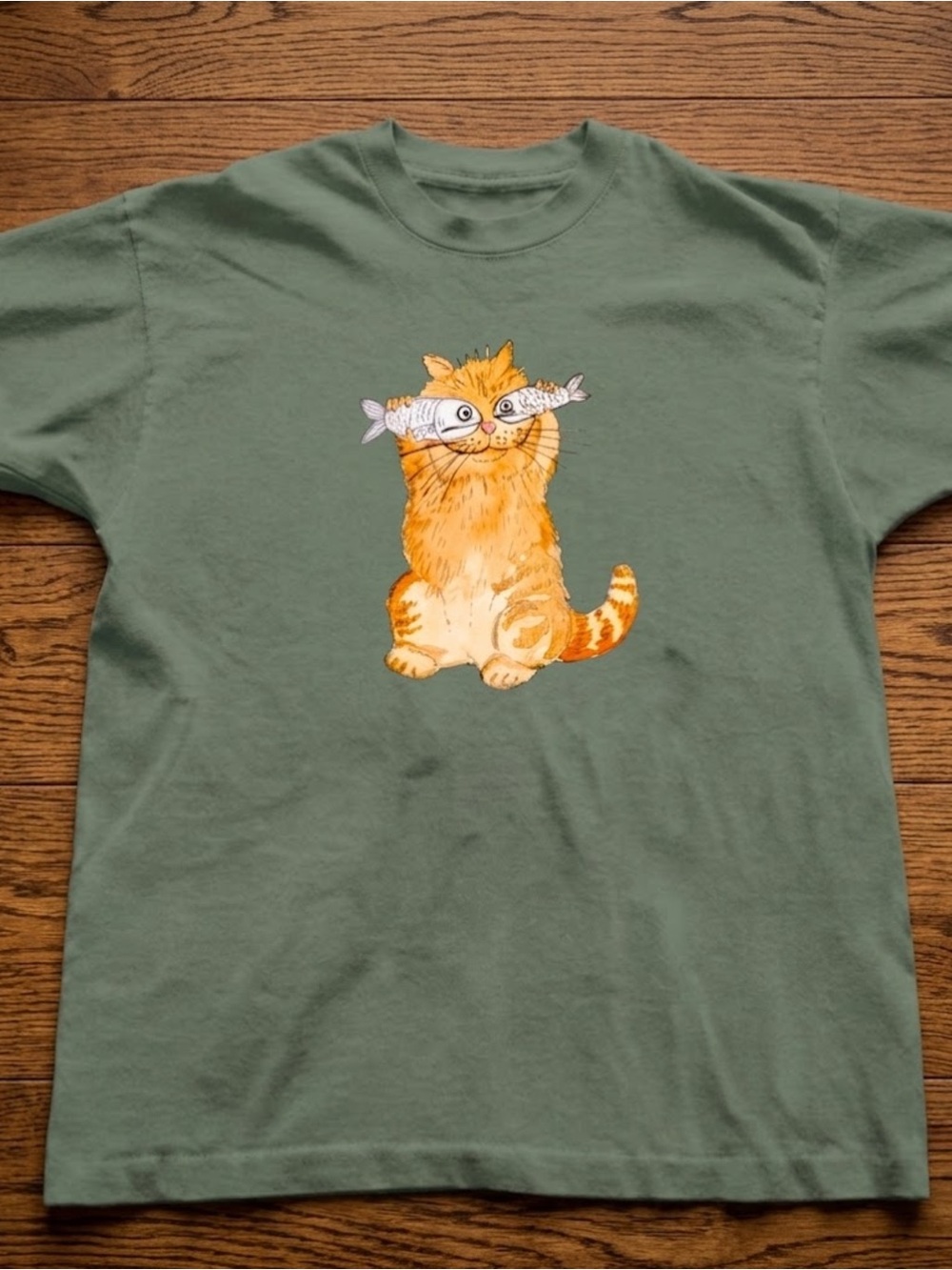 Funny Cat Holding Fish Glasses Graphic Tee Gildan T-shirt